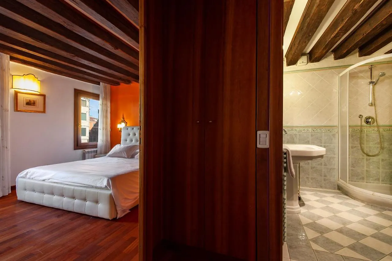 Ca'Pedrocchi By Bricola Apartments Venice